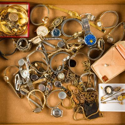 Sale Photo Thumbnail #148: Vintage Jewelry and Watches Incl. Gold-Filled