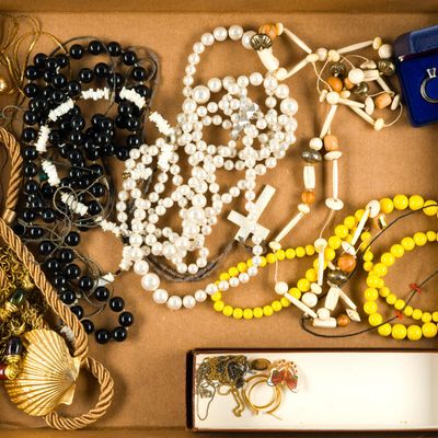 Sale Photo Thumbnail #108: Costume Jewelry