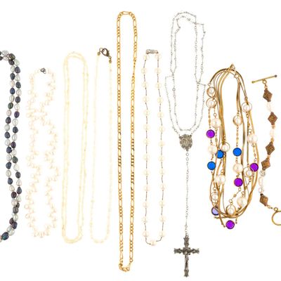 Sale Photo Thumbnail #138: Necklaces and Bracelets Incl. Freshwater Pearls