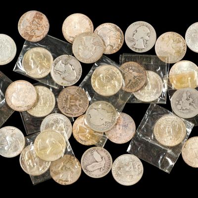 Sale Photo Thumbnail #344: Thirty Four Silver Quarters Barber Standing Liberty Washington