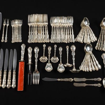 Sale Photo Thumbnail #418: 91 Pieces Gorham Strasbourg Sterling Silver Flatware Service