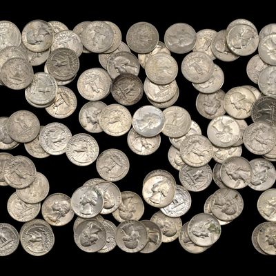 Sale Photo Thumbnail #278: One Hundred Washington Silver Quarters