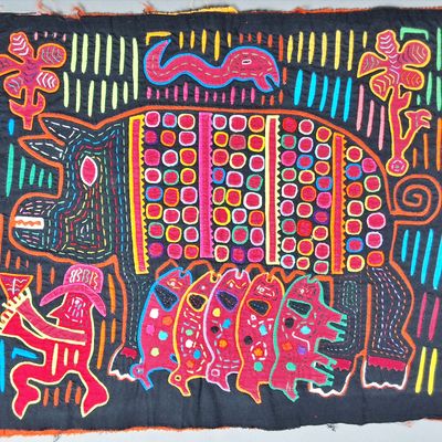 Sale Photo Thumbnail #130: Guna Mola Panel Sow Nursing Piglets