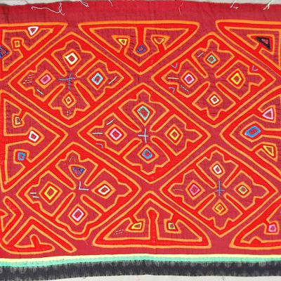 Sale Photo Thumbnail #182: Guna Mola Panel Geometric Lattice
