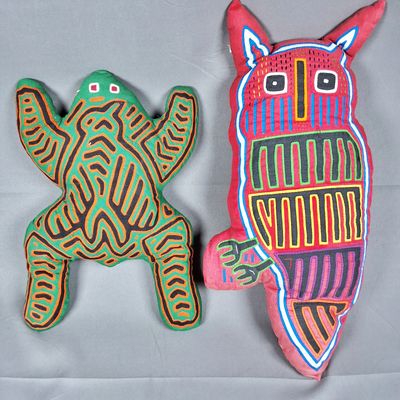Sale Photo Thumbnail #103: Guna Mola Pair of Frog and Owl Dolls