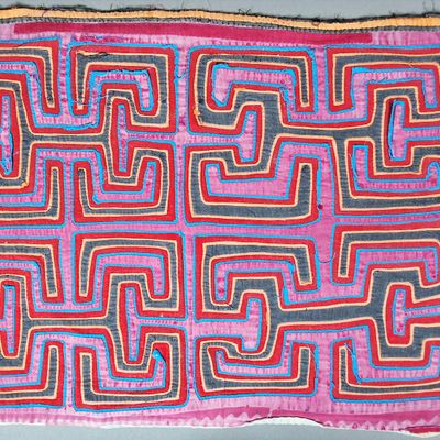 Sale Photo Thumbnail #207: Pair of Guna Mola Panels Repeating Stepped Scroll Design