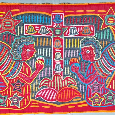 Sale Photo Thumbnail #131: Guna Mola Panel Two Angels Flanking a Cross