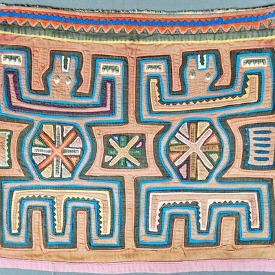 Sale Photo Thumbnail #93: Guna Mola Panel Twin Caimans with Central Star Medallions