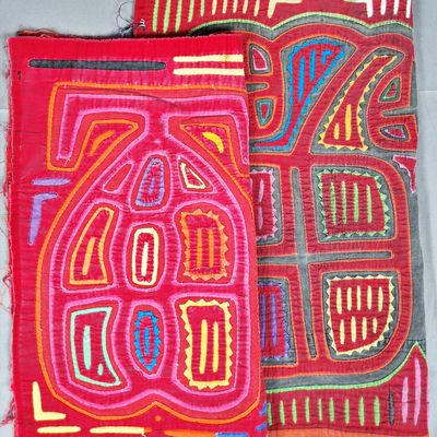 Sale Photo Thumbnail #208: Group of 2 Guna Mola Panels Abstract Organic