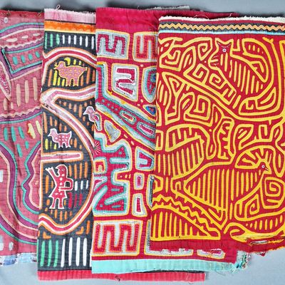 Sale Photo Thumbnail #241: Group of 4 Guna Mola Panels Abstract Birds and Animals