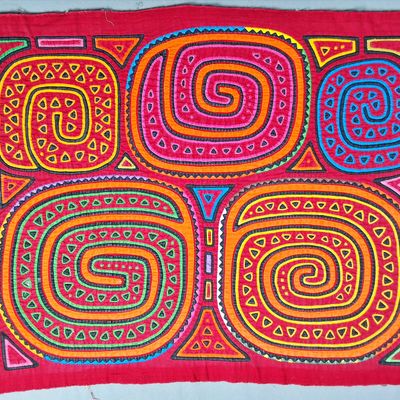 Sale Photo Thumbnail #23: Guna Mola Panel Five Spirals
