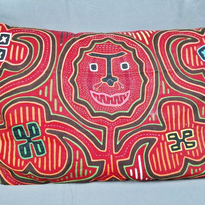 Sale Photo Thumbnail #102: Guna Mola Pillow Anthropomorphic Face
