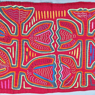 Sale Photo Thumbnail #129: Guna Mola Panel Abstract Botanical
