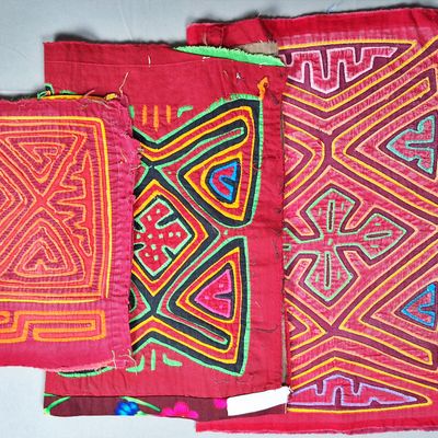 Sale Photo Thumbnail #221: Group of 3 Guna Mola Panels Concentric Triangle Geometrics