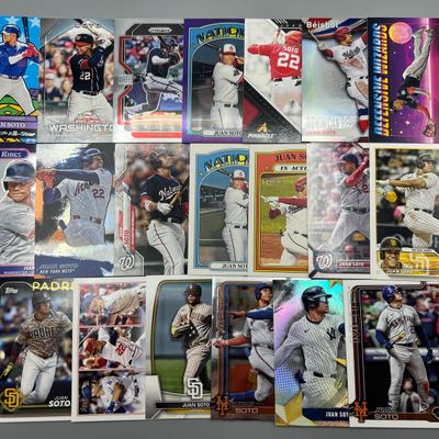 (20) Juan Soto Baseball Cards