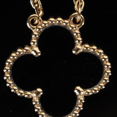 VAN CLEEF & ARP 18K YELLOW GOLD ALHAMBRA NECKLACE