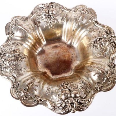 FRANCIS I R&B 0.925 REPOUSSE CENTERPIECE BOWL