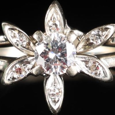 14K WHITE GOLD ENGAGEMENT RING SET W/ DIAMONDS