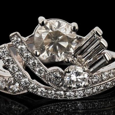 1.8 CTW DIAMONDS 44 TOTAL PLATINUM LADIES RING