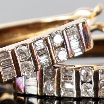 10K YELLOW GOLD LADIES HOOP EARRINGS W/ DIAMONDS