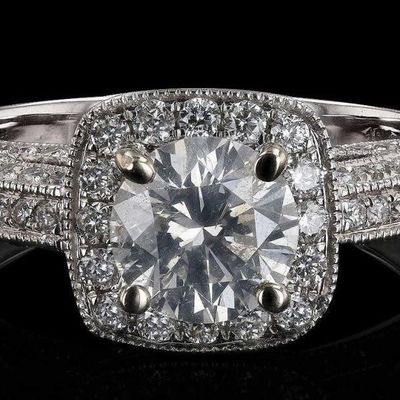18K WHITE GOLD LADIES RING W/ 1.8CTW DIAMONDS EGL