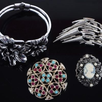 LADIES BRACELET & BROOCHES CAMEO SARAH COV (4)
