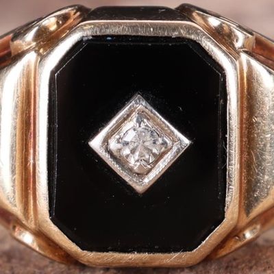 10K YELLOW GOLD NATURAL DIAMOND BLACK ONYX RING