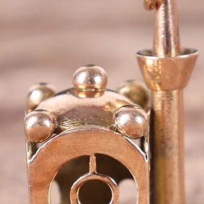 VINTAGE 14K YELLOW GOLD MOSQUE PENDANT