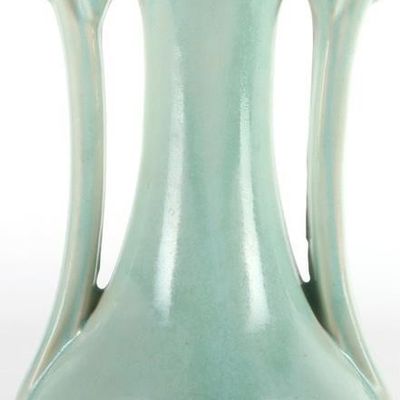 VINTAGE 1940'S MCCOY BLUE HANDLE POTTERY VASE
