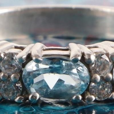 STERLING SILVER BLUE TOPAZ CZ LADIES RING