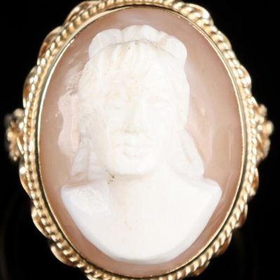 14K YELLOW GOLD ORNATE CAMEO ENAMEL LADIES RING