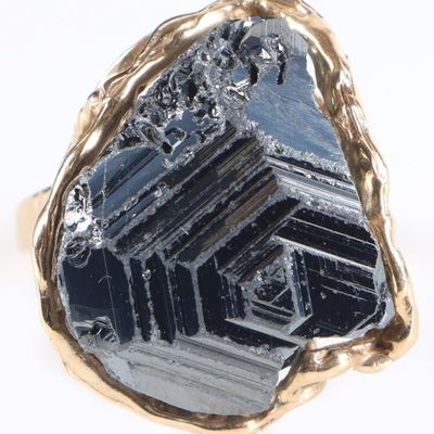 14K YELLOW GOLD LADIES RING W/ HEMATITE/MAGNETITE