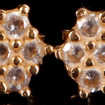 Sale Photo Thumbnail #279: 21K YELLOW GOLD CLUSTER GEM LADIES EARRINGS