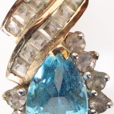 Sale Photo Thumbnail #273: 10K YELLOW GOLD LADIES PENDANT W/ 1.25CT TOPAZ
