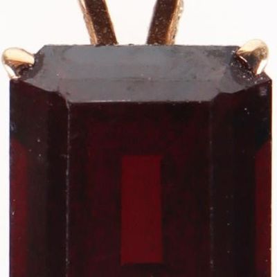 Sale Photo Thumbnail #260: 14K YELLOW GOLD LADIES PENDANT W/ 2CT GARNET