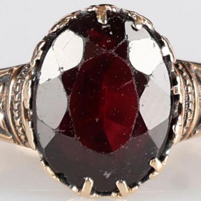 Sale Photo Thumbnail #96: 1.5CT OVAL GARNET 14K YELLOW GOLD LADIES RING