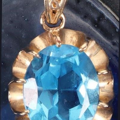 Sale Photo Thumbnail #274: 10K YELLOW GOLD LADIES PENDANT W/ 3.5CT TOPAZ GEM