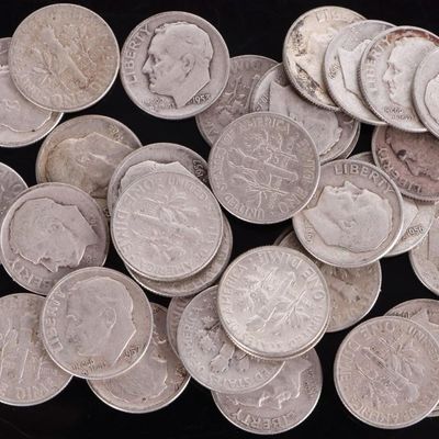 Sale Photo Thumbnail #352: 90% SILVER ASSORTED ROOSEVELT DIMES - (34)