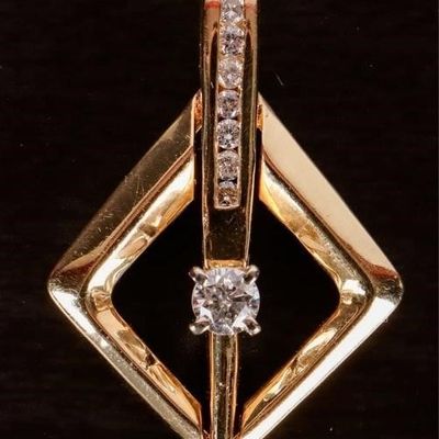 Sale Photo Thumbnail #258: 14K YELLOW GOLD DIAMOND LADIES PENDANT