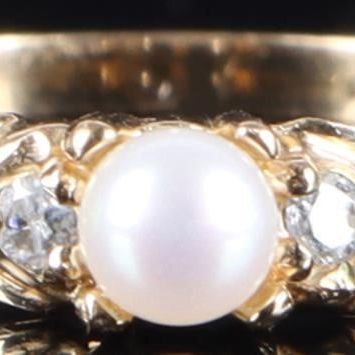 Sale Photo Thumbnail #143: 10K YELLOW GOLD PEARL CZ LADIES RING