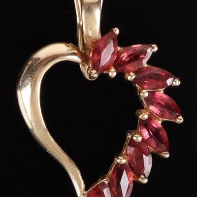 Sale Photo Thumbnail #267: 14K YELLOW GOLD PINK GLASS LADIES PENDANT