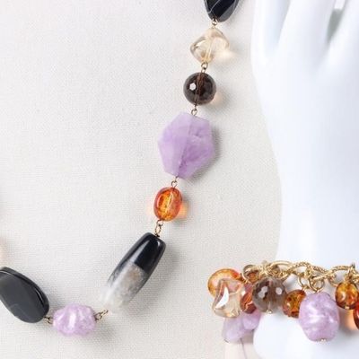 Sale Photo Thumbnail #277: AGATE & AMETHYST LADIES NECKLACE & BRACELET SET