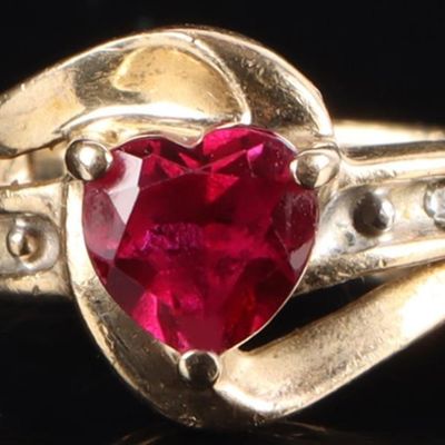 Sale Photo Thumbnail #168: 10K YELLOW GOLD HEART RUBY LADIES RING