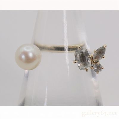 4C 10 Karat Yellow Gold Pearl and Gemstone Bypass Ring