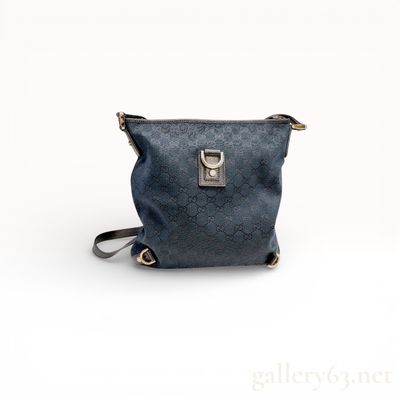 Gucci Abbey D-Ring Messenger Bag in GG Canvas