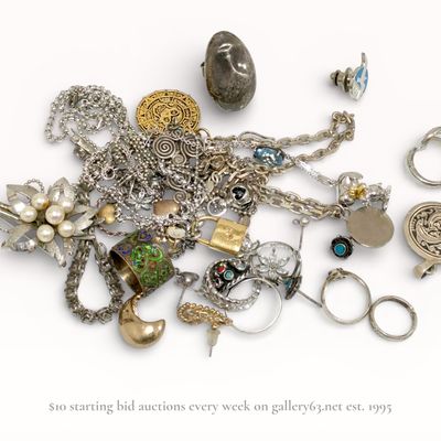 An Assortment of Vintage and Contemporary Sterling Silver & Gold Vermeil Jewelry - 166 grams