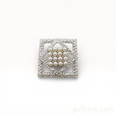 Sterling Silver and Pearl Geometric Openwork Brooch