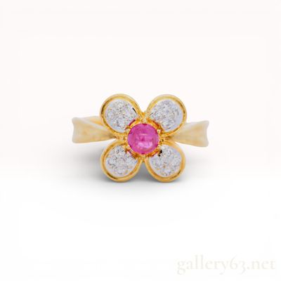 18k Yellow Gold Natural Diamond Ruby Floral Ring Size 6
