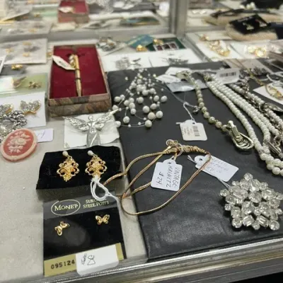 Sale Photo Thumbnail #81