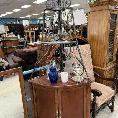 Sale Photo Thumbnail #92